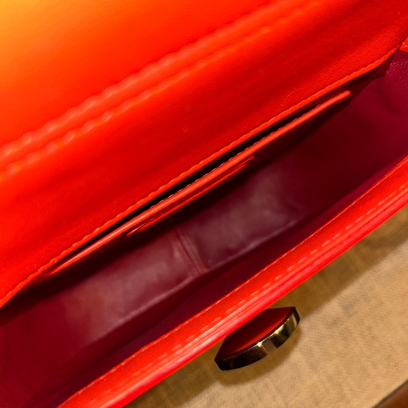 Bvlgari Divas Dream Flap Cover Chain Cross Bag - Picture 5 of 16